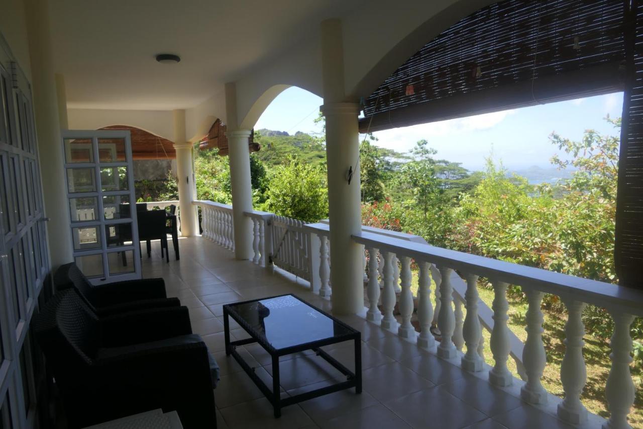 Villa Tropical Garden Self Catering Victoria Esterno foto